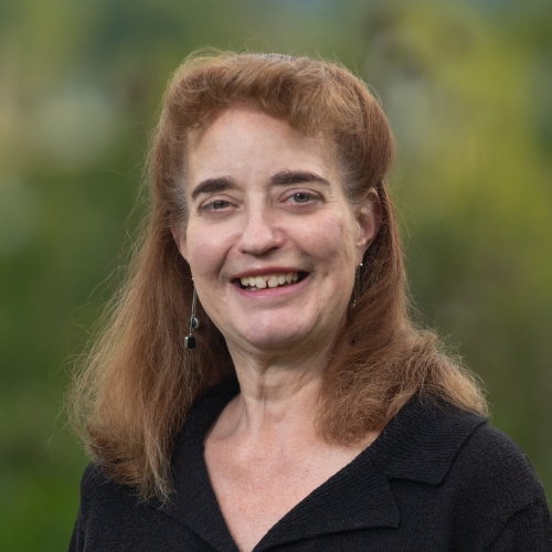 Staff portrait of Elaine Pragle